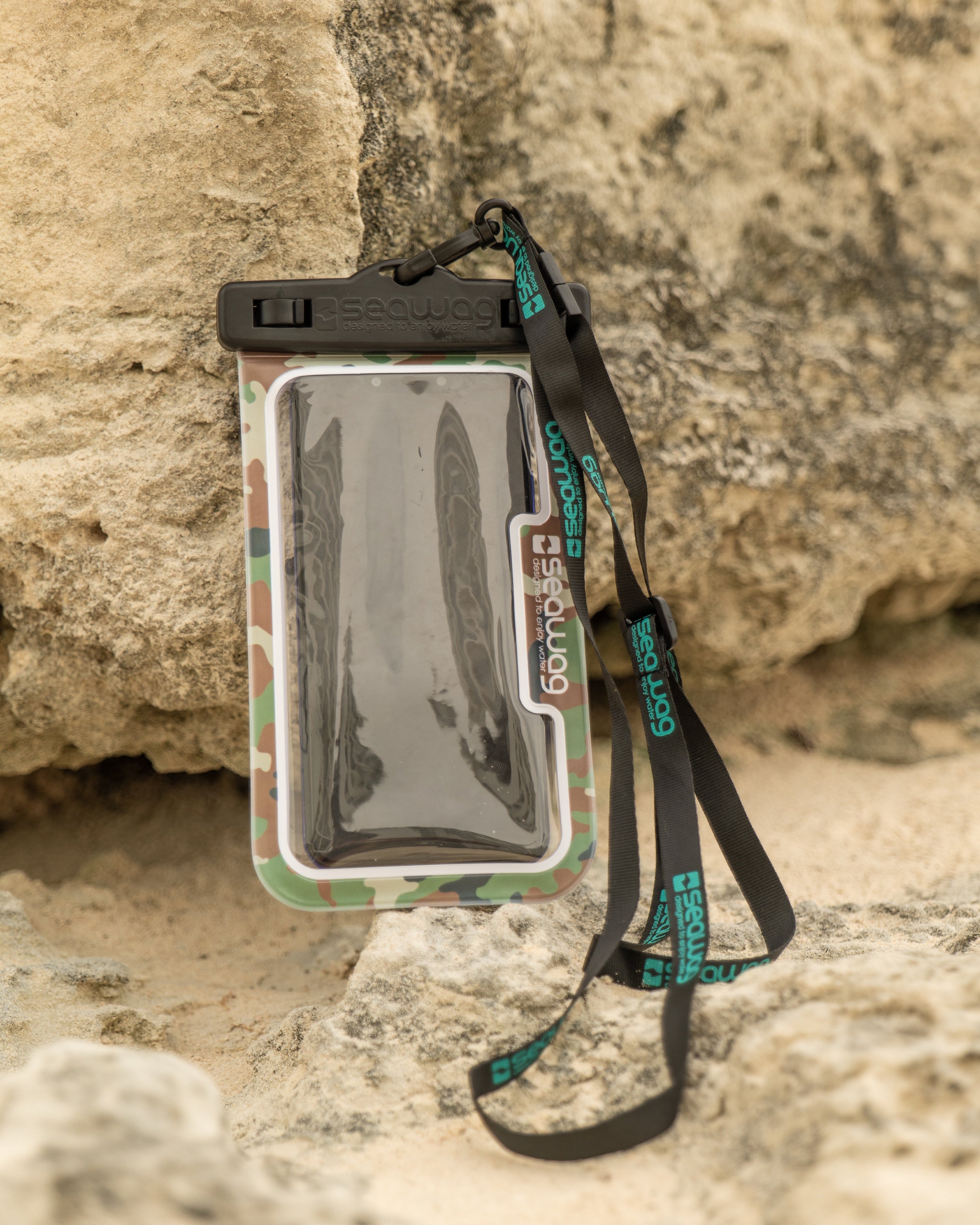 Universal Waterproof Case For Smartphone - Camouflage